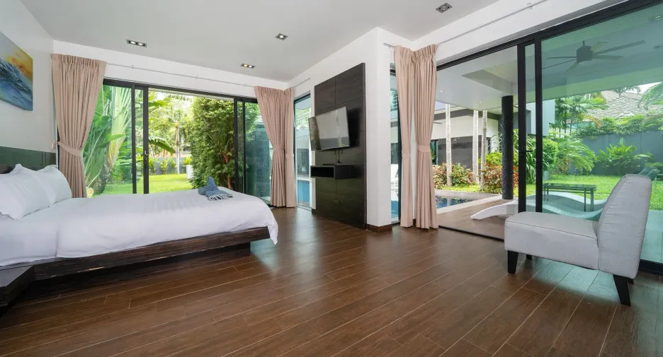 For sale 4 bedrooms villa in Thalang, Phuket