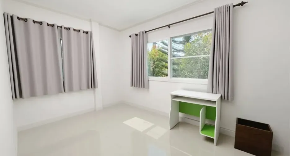 For rent 3 bedrooms house in Mueang Phuket, Phuket