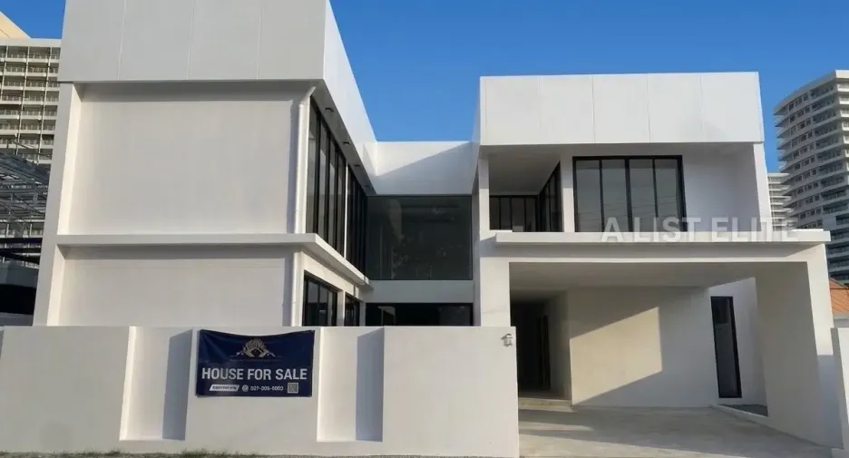 For rent 5 bedrooms house in Bang Lamung, Chonburi