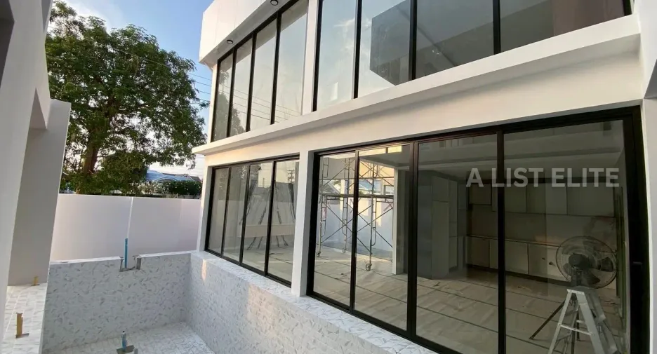 For rent 5 bedrooms house in Bang Lamung, Chonburi