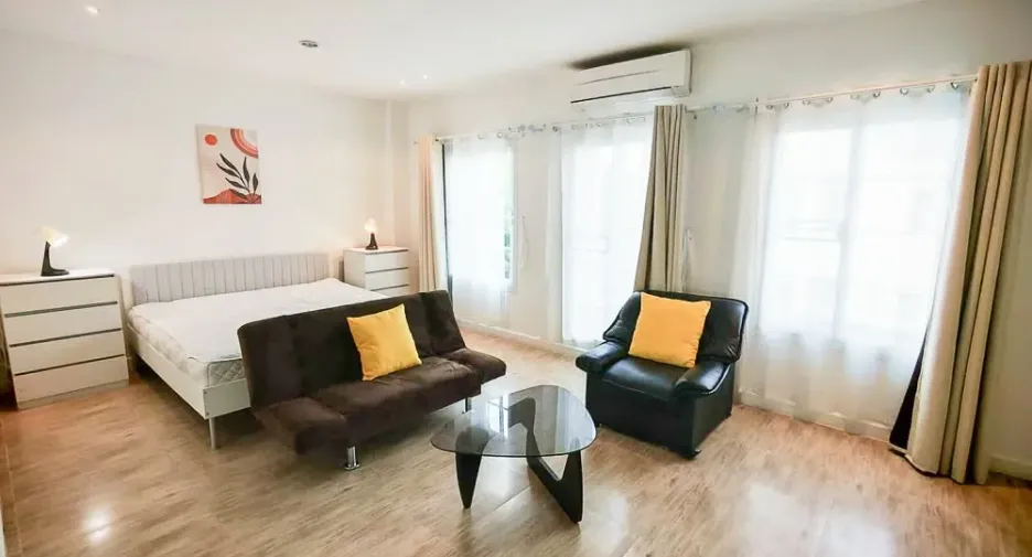 For rent 5 bedrooms house in Phasi Charoen, Bangkok