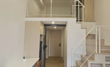 Condo en alquiler de 1 habitaciones en Huai Khwang, Bangkok