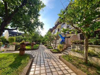 For sale 6 bedrooms townhouse in Mae Rim, Chiang Mai