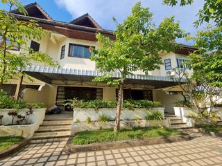 For sale 6 bedrooms townhouse in Mae Rim, Chiang Mai