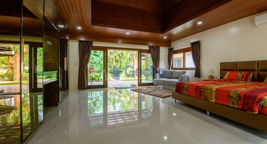 出售 9 卧室 独立屋 在 Sattahip, Chon Buri