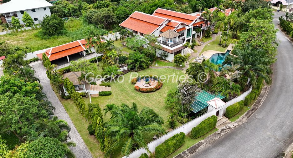 出售 9 卧室 独立屋 在 Sattahip, Chon Buri