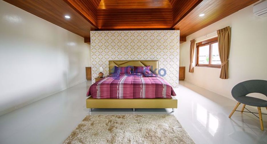 For sale 9 bedrooms house in Sattahip, Chonburi
