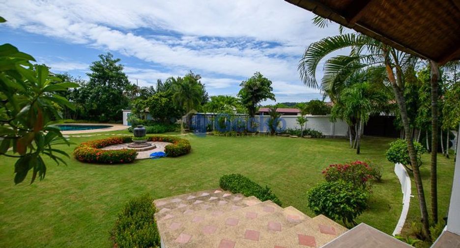 出售 9 卧室 独立屋 在 Sattahip, Chon Buri