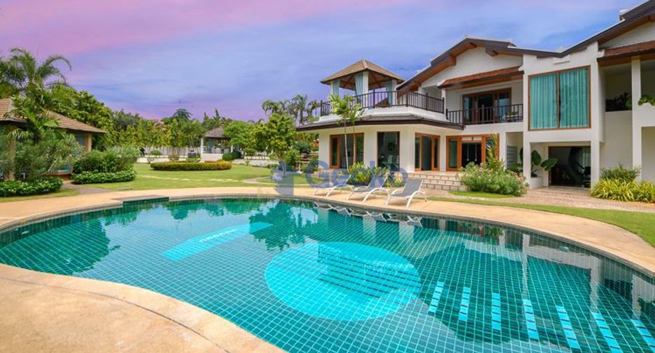 出售 9 卧室 独立屋 在 Sattahip, Chon Buri