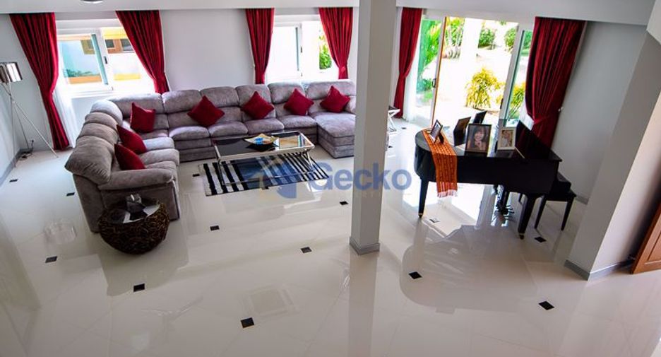 For sale 9 bedrooms house in Sattahip, Chonburi