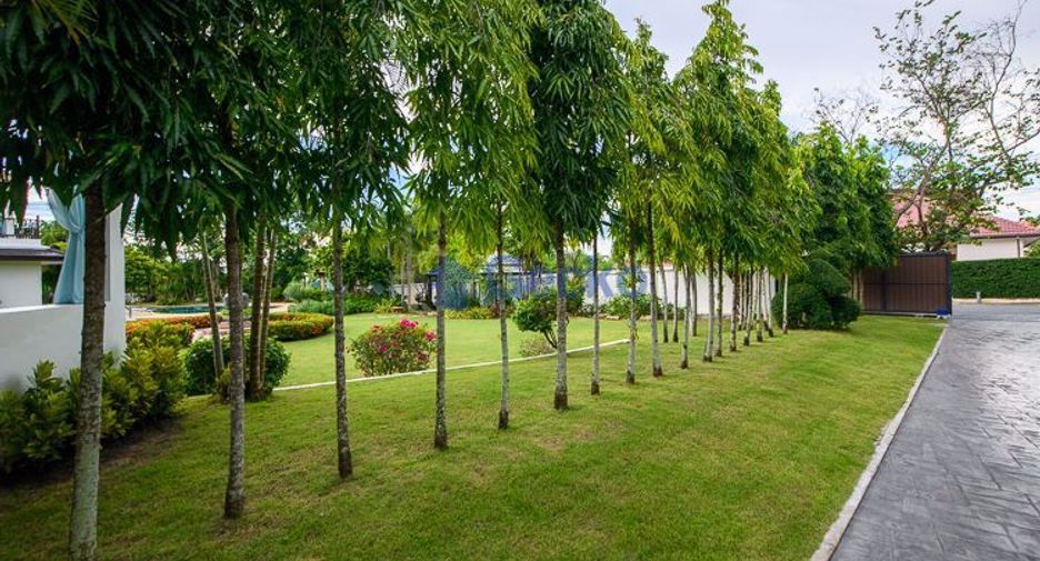 For sale 9 bedrooms house in Sattahip, Chonburi