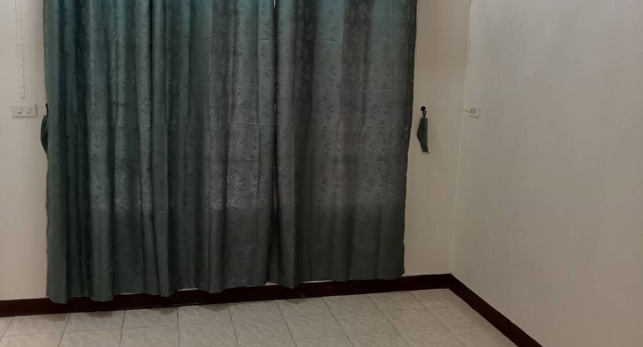 For rent 2 bedrooms townhouse in Prawet, Bangkok