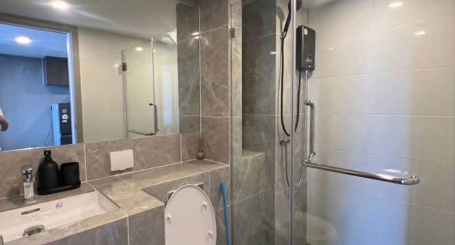 For rent 1 bed condo in Bang Kapi, Bangkok