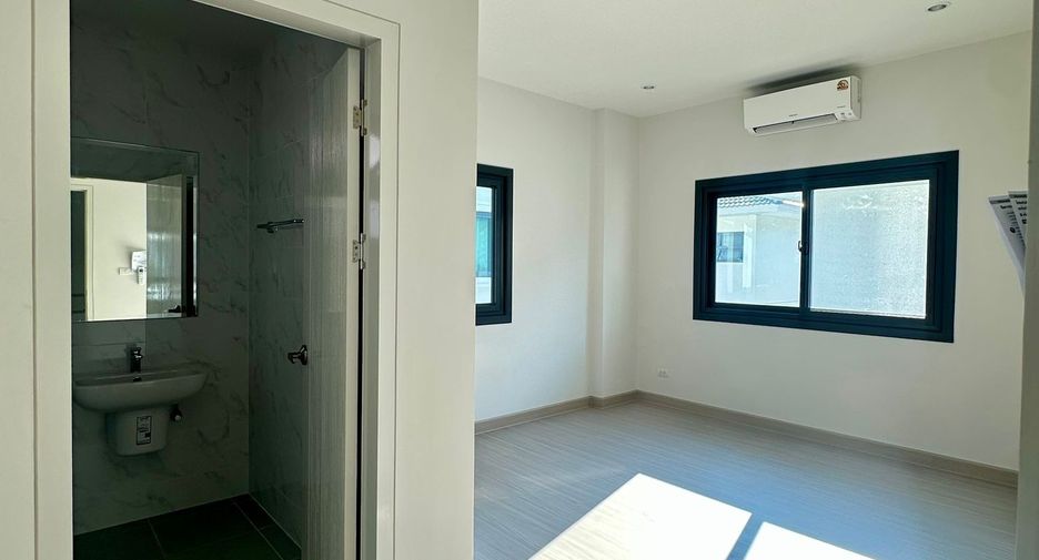 出租 4 卧室 独立屋 在 Phuket Town, 普吉