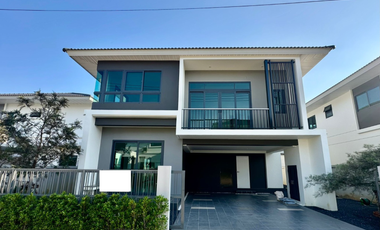 Haus zur Miete mit 4 Zimmer in Mueang Phuket, Phuket