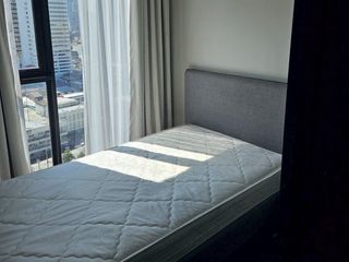 For rent 2 bedrooms condo in Bang Rak, Bangkok