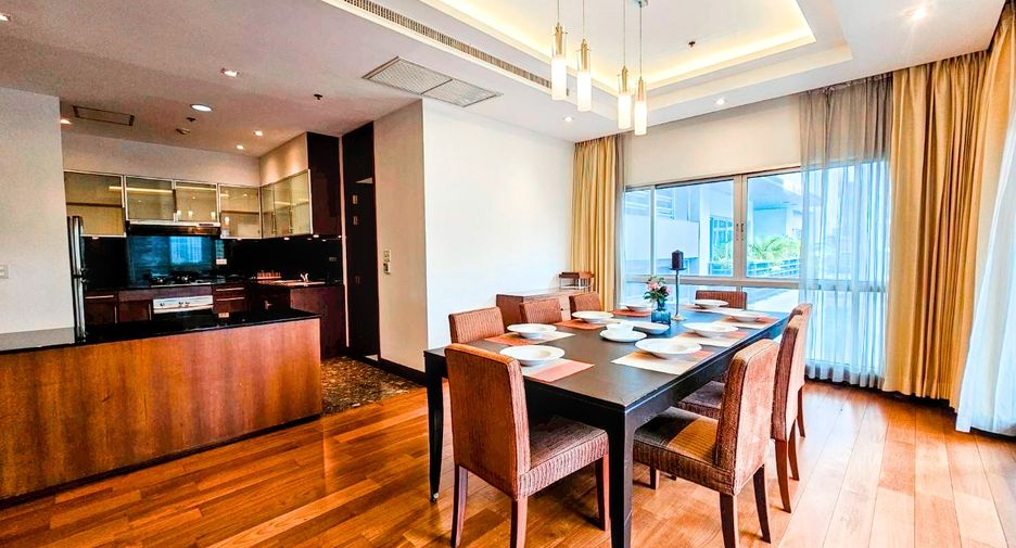 Wohnung zur Miete mit 3 Zimmer in Pathum Wan, Bangkok