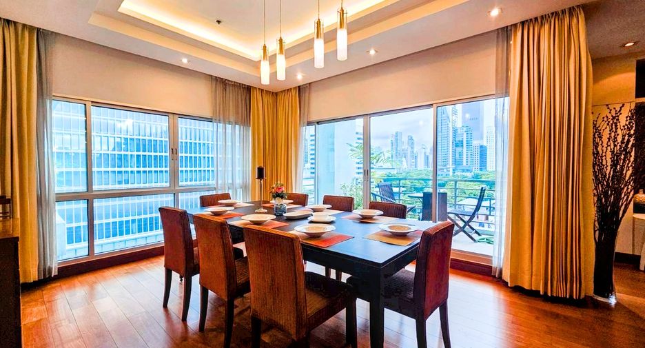 Wohnung zur Miete mit 3 Zimmer in Pathum Wan, Bangkok
