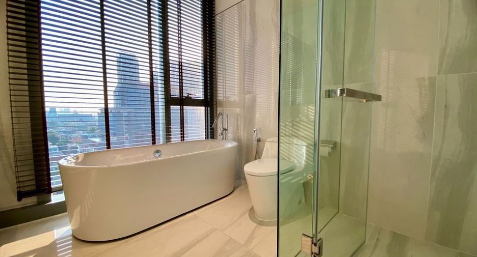 For rent 2 ベッドルーム condo in Khlong Toei, Bangkok