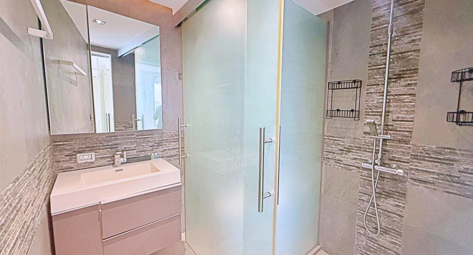 For sale studio condo in Bang Lamung, Chonburi