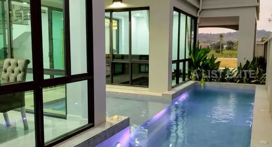 For rent 4 bedrooms house in Sattahip, Chonburi