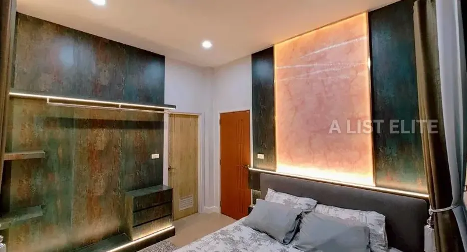 For rent 4 bedrooms house in Sattahip, Chonburi