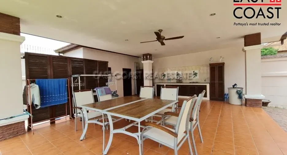 For rent and for sale 4 bedrooms house in Bang Lamung, Chonburi