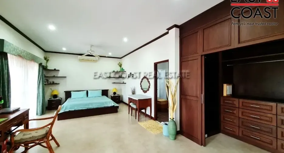 For rent and for sale 4 bedrooms house in Bang Lamung, Chonburi
