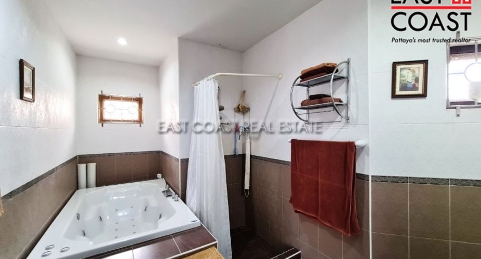 For sale and for rent 4 bedrooms house in Bang Lamung, Chonburi