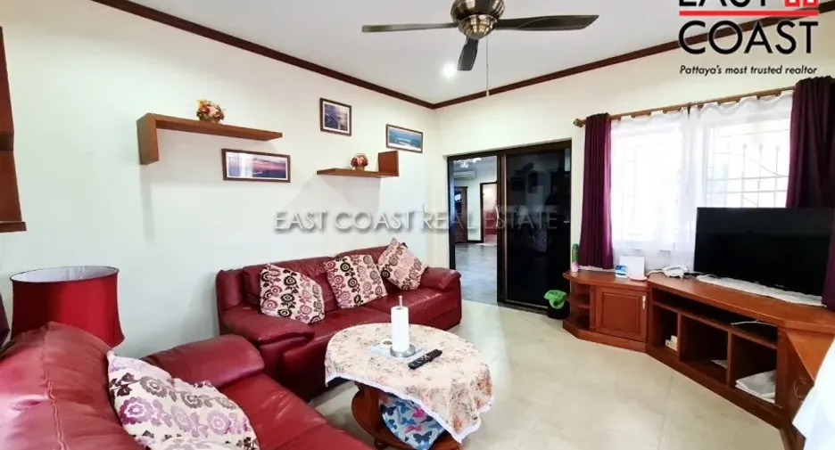 For rent and for sale 4 bedrooms house in Bang Lamung, Chonburi