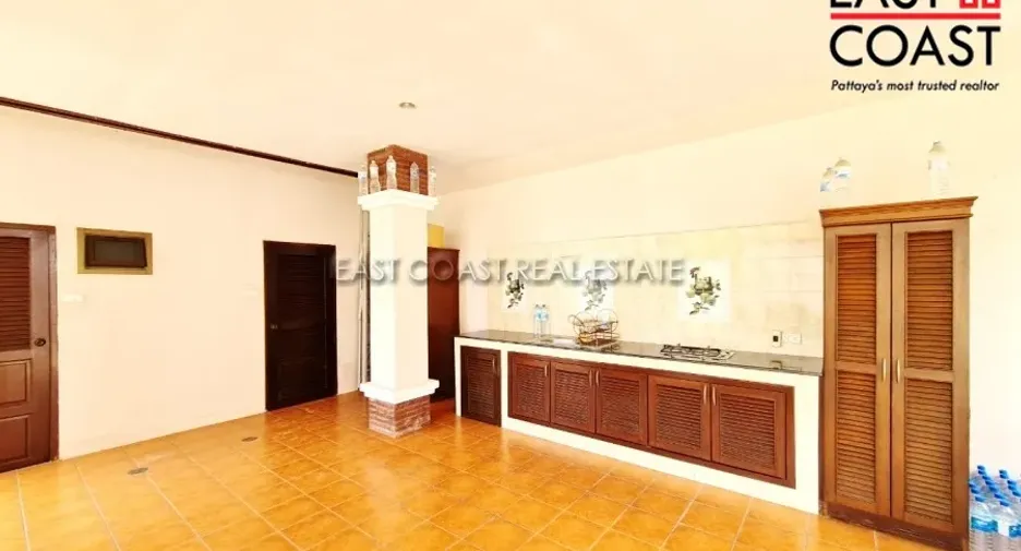 For rent and for sale 4 bedrooms house in Bang Lamung, Chonburi