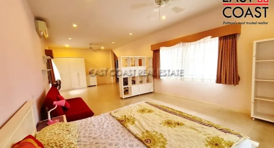 For rent and for sale 4 bedrooms house in Bang Lamung, Chonburi