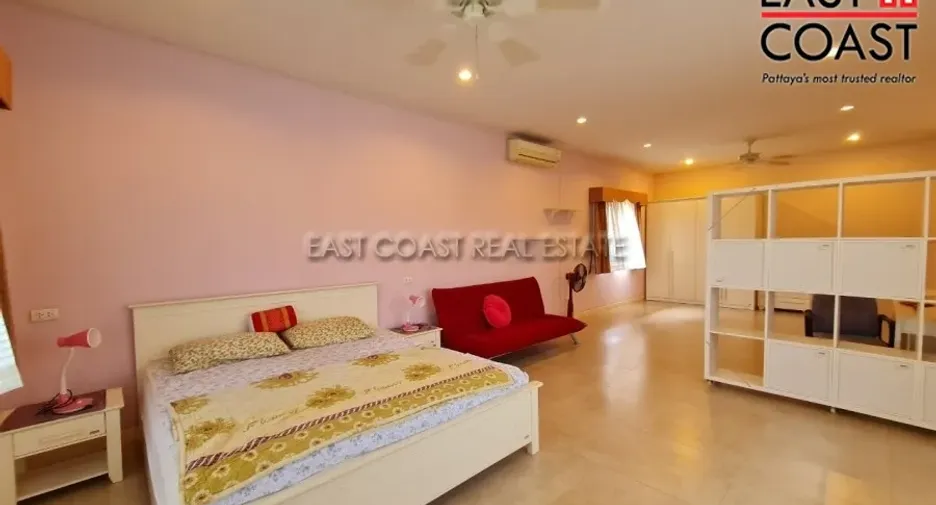 For rent and for sale 4 bedrooms house in Bang Lamung, Chonburi