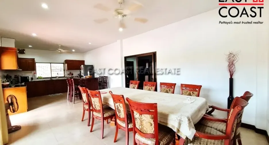 For rent and for sale 4 bedrooms house in Bang Lamung, Chonburi