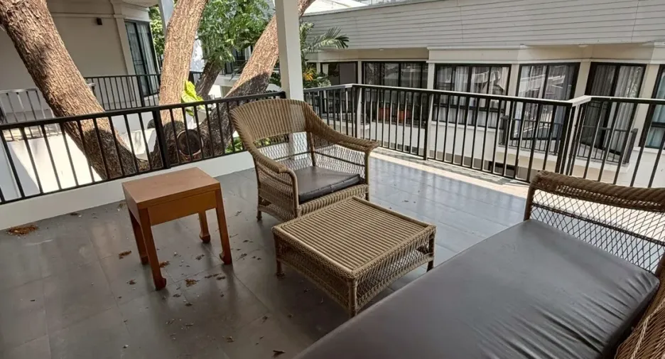 For rent 3 bedrooms house in Khlong Toei, Bangkok