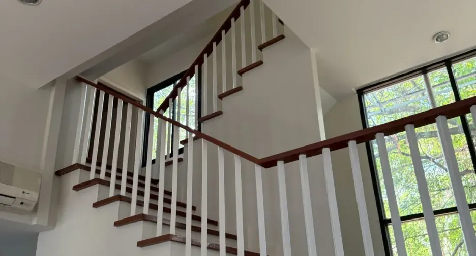 For rent 3 bedrooms house in Khlong Toei, Bangkok