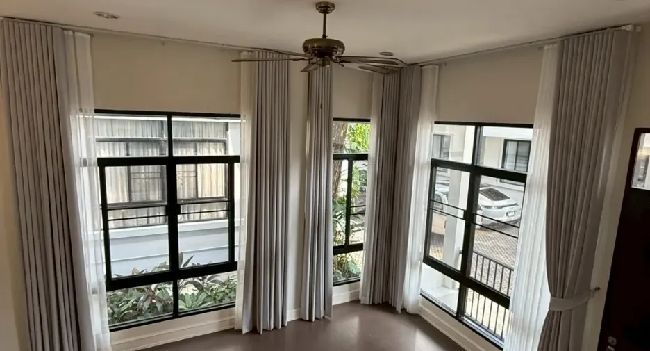 For rent 3 bedrooms house in Khlong Toei, Bangkok