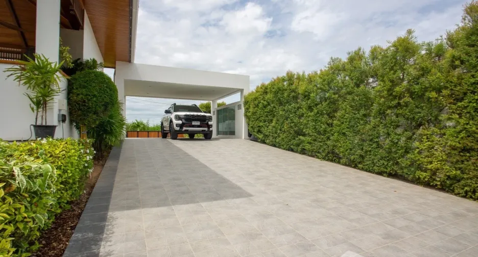 For sale 3 bedrooms villa in Hua Hin, Prachuap Khiri Khan