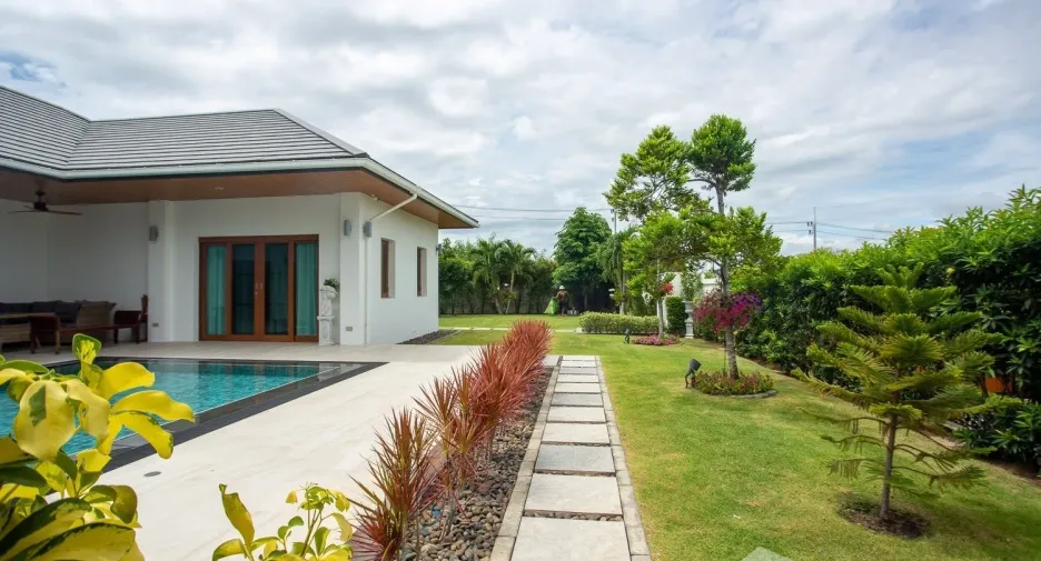 For sale 3 bedrooms villa in Hua Hin, Prachuap Khiri Khan