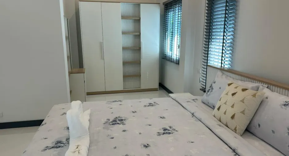 For sale 4 bedrooms villa in Hua Hin, Prachuap Khiri Khan
