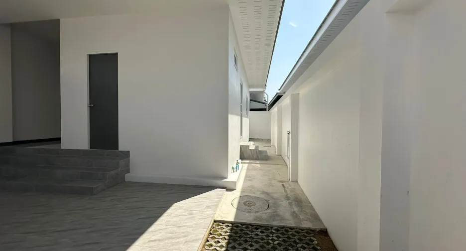 For sale 4 bedrooms villa in Hua Hin, Prachuap Khiri Khan