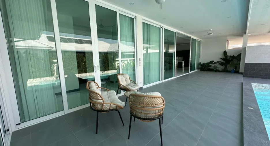For sale 4 bedrooms villa in Hua Hin, Prachuap Khiri Khan