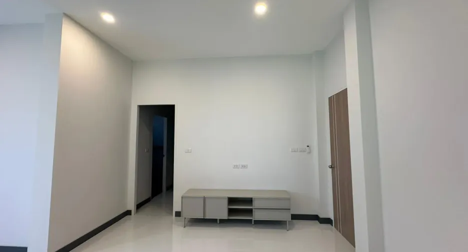 For sale 4 bedrooms villa in Hua Hin, Prachuap Khiri Khan