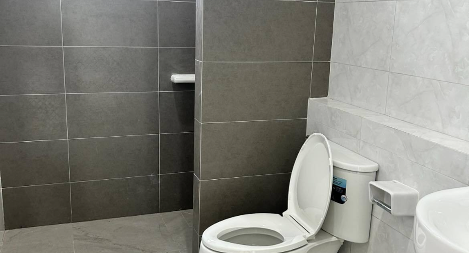 Продажа 4 спальни дом в Mueang Surat Thani, Сураттани