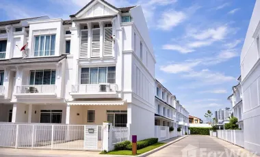 For rent 3 bedrooms townhouse in Mueang Nonthaburi, Nonthaburi