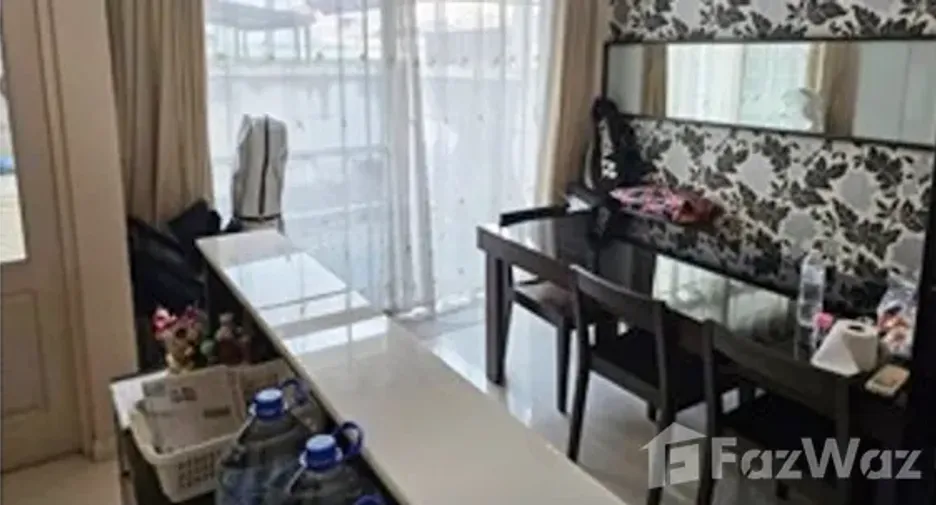 For rent 3 bedrooms townhouse in Mueang Nonthaburi, Nonthaburi