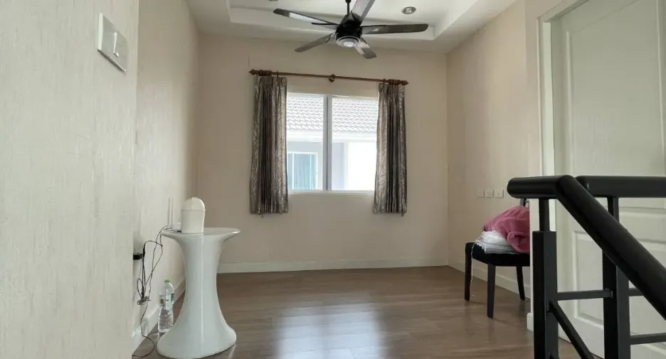 Casa en venta de 5 habitaciones en Thanyaburi, Pathum Thani