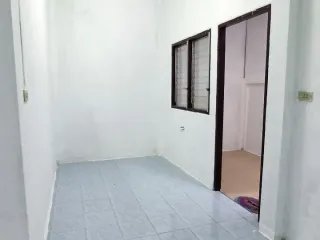 For sale 2 bedrooms townhouse in Si Maha Phot, Prachin Buri