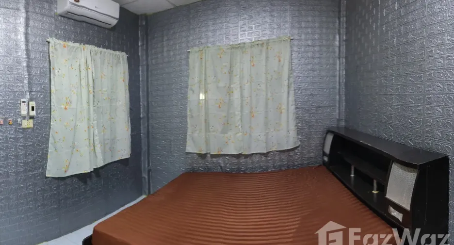 For sale 2 bedrooms townhouse in Si Maha Phot, Prachin Buri