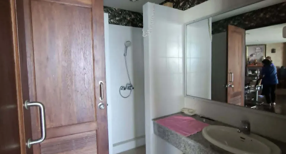 For sale studio condo in Mueang Rayong, Rayong